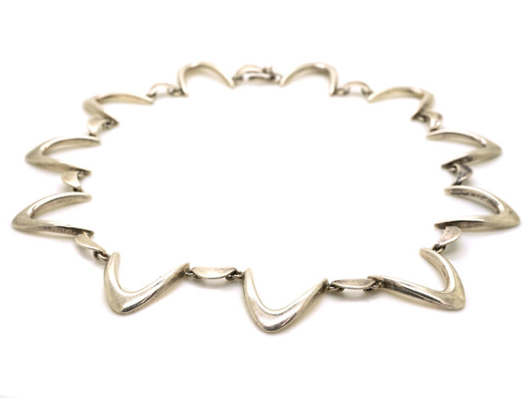 Silver Boomerang Link Collar by E Dragsted
