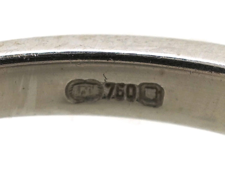 18ct White Gold Three Stone Diamond Ring
