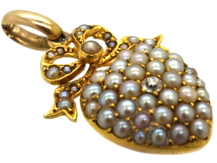 Edwardian 15ct Gold Heart Pendant Set With Natural Split Pearls & a Diamond