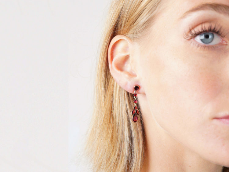Edwardian 9ct Gold & Flat Cut Garnet Drop Earrings