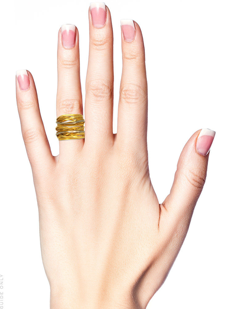Wide 18ct Gold Coiled Spagetti Ring