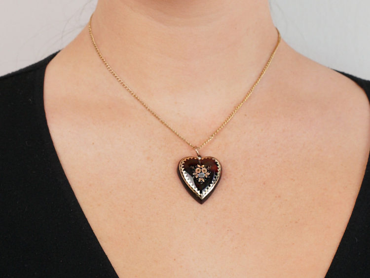 Victorian Tortoiseshell Pique Heart Pendant with Flowers Motif