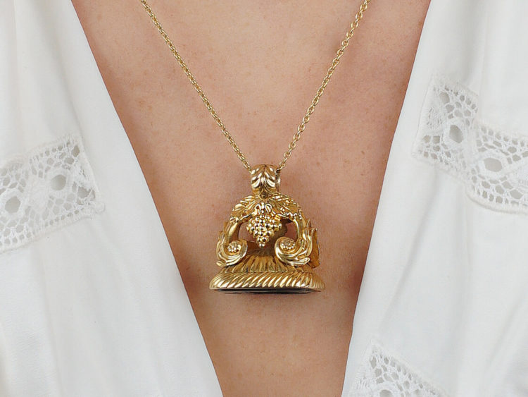 Georgian 18ct Gold Seal with Bloodstone Crest Intaglio with Lion Rampant