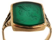 9ct Gold Green Hardstone Intaglio Ring of a Roman Centurion
