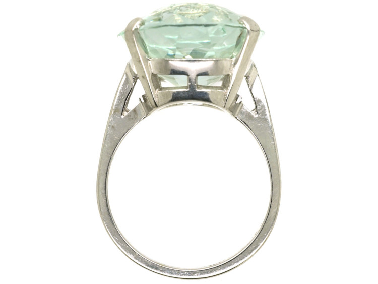 14ct White Gold Large Oval Aquamarine Ring