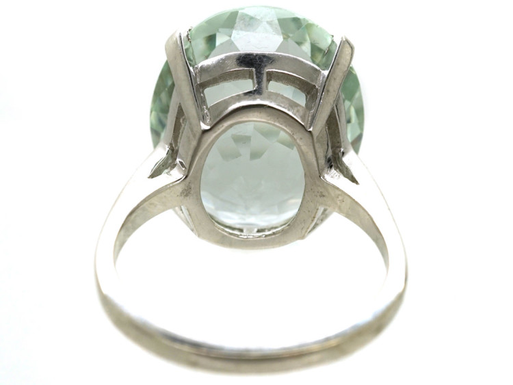 14ct White Gold Large Oval Aquamarine Ring