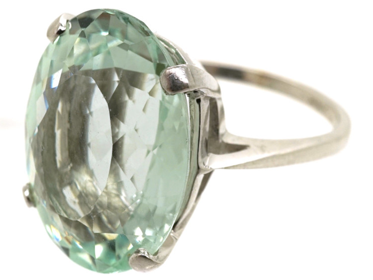 14ct White Gold Large Oval Aquamarine Ring
