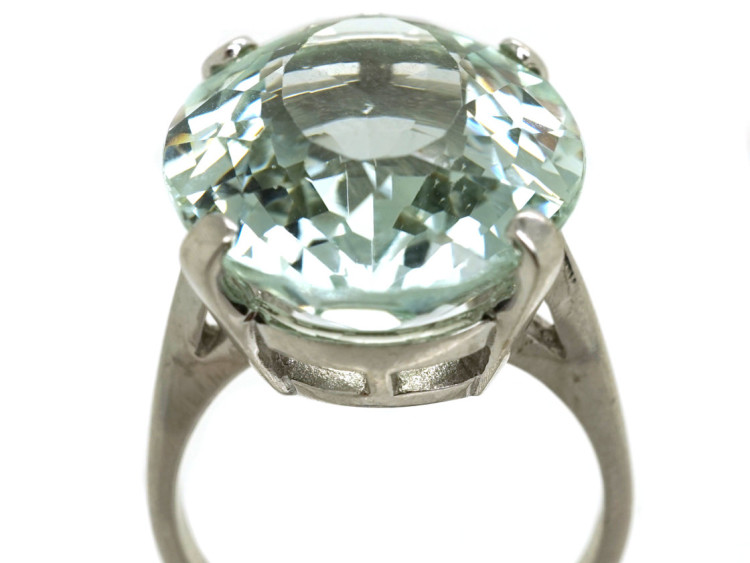 14ct White Gold Large Oval Aquamarine Ring