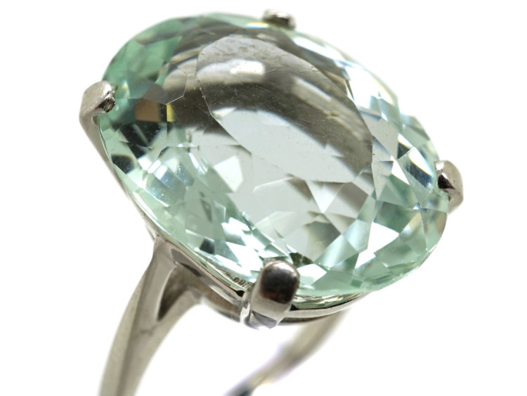 14ct White Gold Large Oval Aquamarine Ring