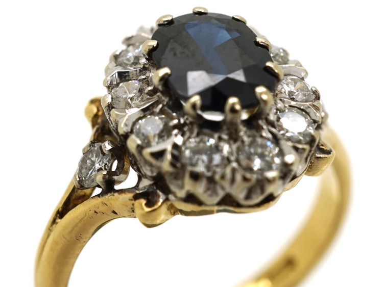 18ct Gold, Sapphire & Diamond Oval Cluster Ring