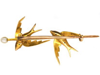 Edwardian 15ct Gold Brooch of Two Swallows set with Natural Split Pearls