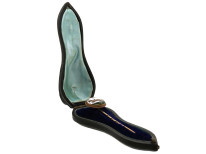 Victorian 18ct Gold Reverse Intaglio Rock Crystal Tie Pin of a Racehorse & Jockey in Original Case