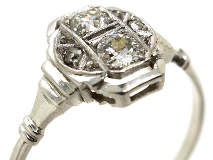 Art Deco 18ct White Gold & Diamond Ring