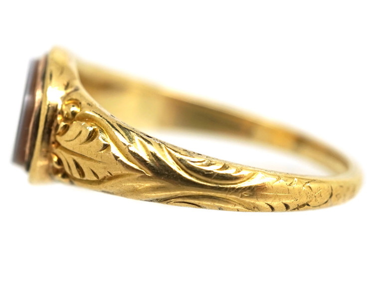 18ct Gold Early Victorian Signet Ring Set with a Carnelian