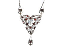 Edwardian Silver, Flat Cut Almandine Garnets & Blister Necklace