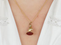 Georgian 15ct Gold Seal With Carnelian Intaglio of a Crest