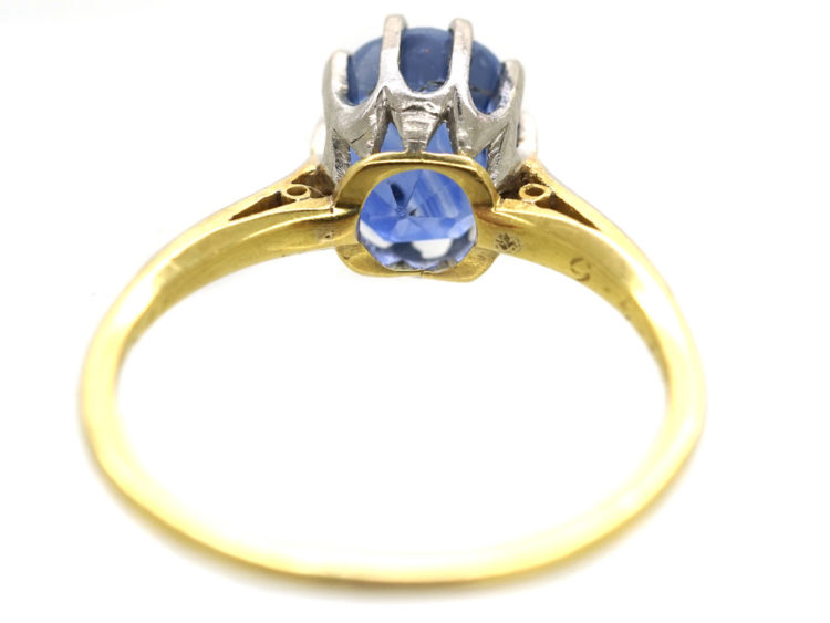 18ct Gold Ring Set With a Ceylon Sapphire