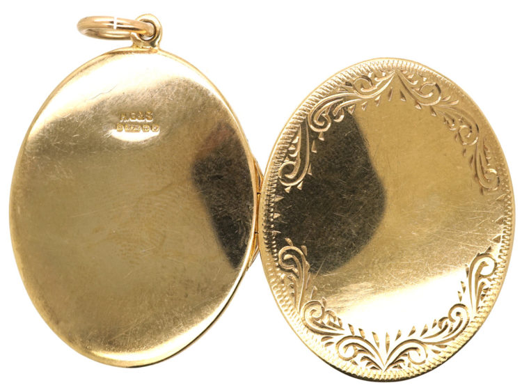 9ct Gold Oval Locket