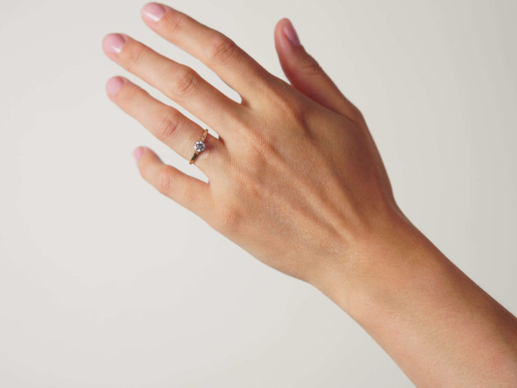 Art Deco 18ct Gold & Platinum, Diamond Solitaire Ring