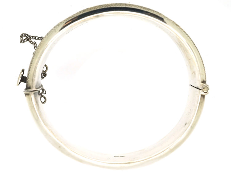 Silver Bangle with Strawberry Leaf Engraved Motif