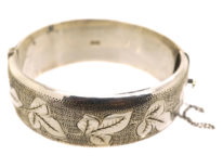 Silver Bangle with Strawberry Leaf Engraved Motif