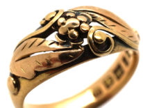 14ct Gold Ring With Leaves & Flower Motif
