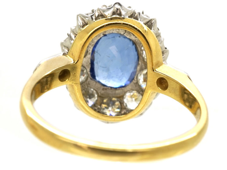 18ct Gold Large Sapphire & Diamond Cluster Ring with Diamond Set Shoulders
