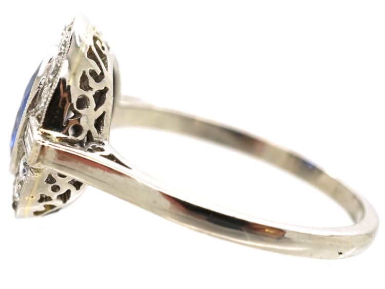 18ct White Gold & Platinum, Sapphire & Diamond Oval Cluster Ring