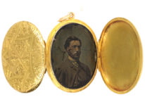 Victorian 15ct Gold Double Opening Oval Engraved Locket