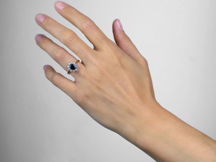 18ct Gold Sapphire & Diamond Oval Cluster Ring