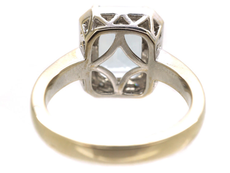 18ct White Gold, Aquamarine & Diamond Rectangular Ring with Diamond Set Shoulders
