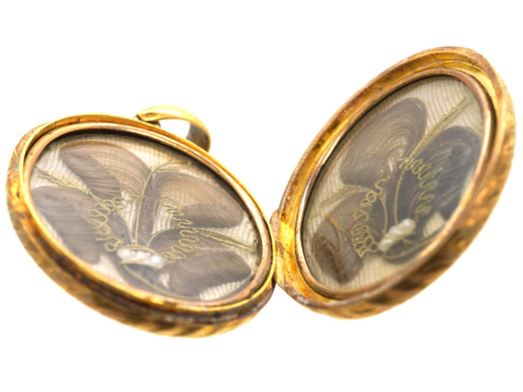 Victorian 18ct Oval Locket with Star & Natural Split Pearl Design