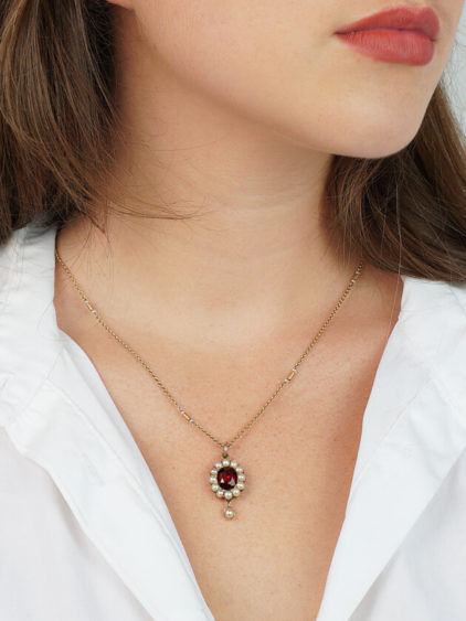 Victorian 15ct Gold Garnet & Natural Split Pearl Pendant