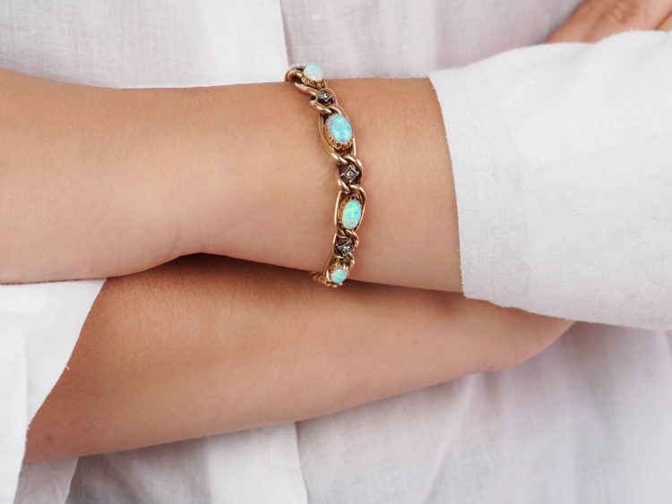 Edwardian 15ct Gold, Opal & Diamond Curb Bracelet