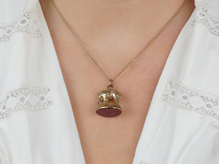 Victorian 9ct Gold Cased Elephant Seal