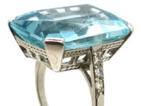 Large 18ct White Gold Rectangular Aquamarine Ring