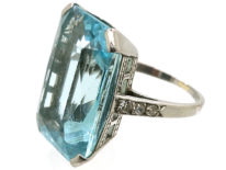 Large 18ct White Gold Rectangular Aquamarine Ring