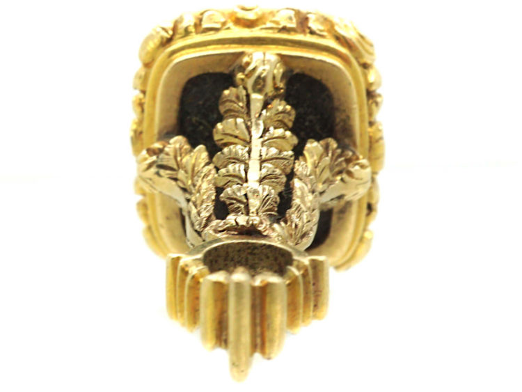 Victorian 18ct Gold Seal with Bloodstone Intaglio of a Crest