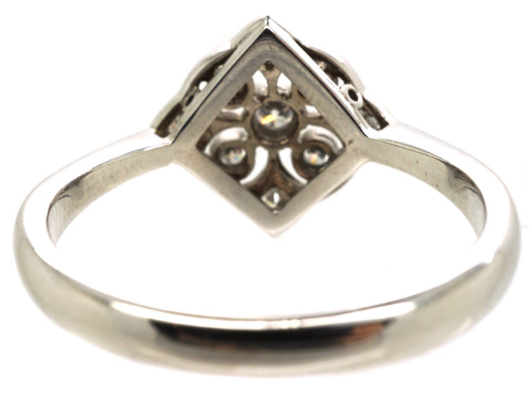 18ct White Gold & Diamond Ring