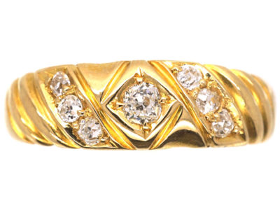 Victorian 18ct Gold Ring set with Diamonds