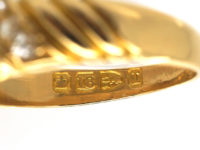 Victorian 18ct Gold Ring set with Diamonds