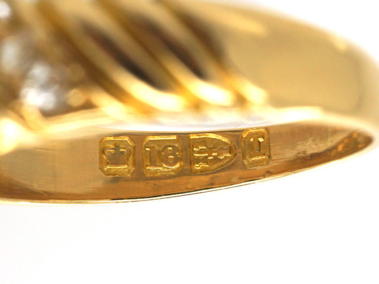 Victorian 18ct Gold Ring set with Diamonds