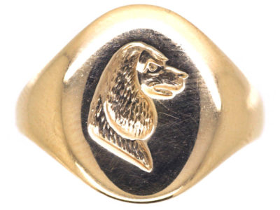 9ct Gold Signet Ring with Intaglio of a Spaniel 9ct Gold Signet Ring with Intaglio of a Spaniel