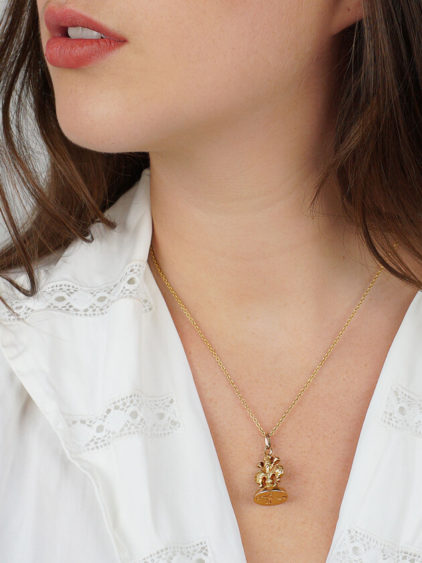 Victorian 18ct Gold Seal with Fleur-de-Lis Motif & Engraved on the Base with the Letter A