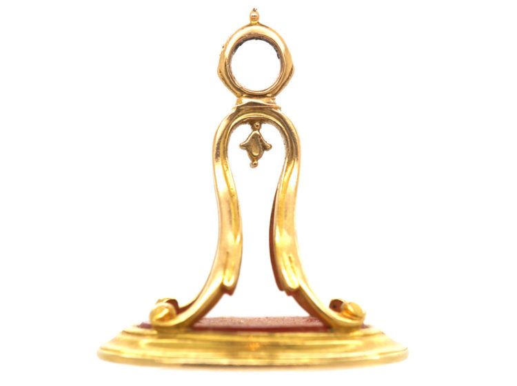 Georgian Gold Cased Seal with Carnelian Base with Intaglio of a Crest with Lion Rampant