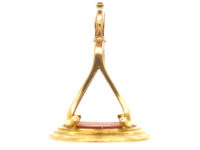 Georgian Gold Cased Seal with Carnelian Base with Intaglio of a Crest with Lion Rampant
