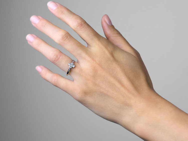 Edwardian 18ct White Gold & Platinum Four Stone Diamond Cluster Ring