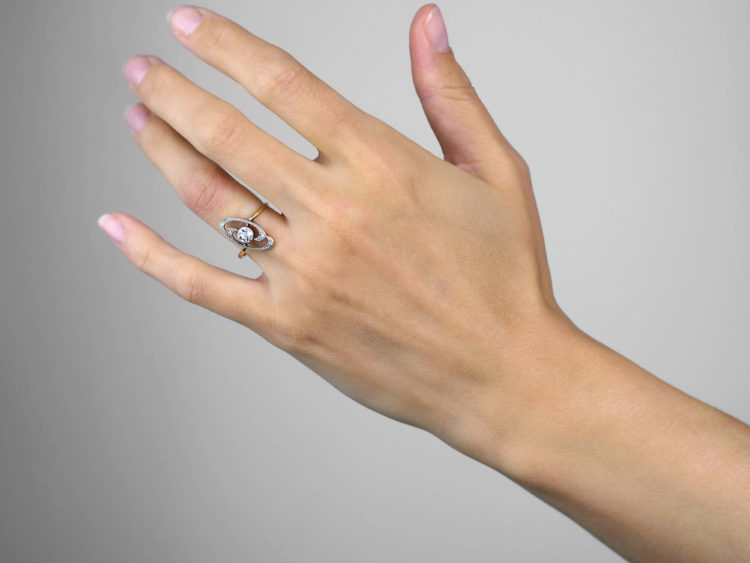 Art Nouveau 18ct Gold & Diamond Ring