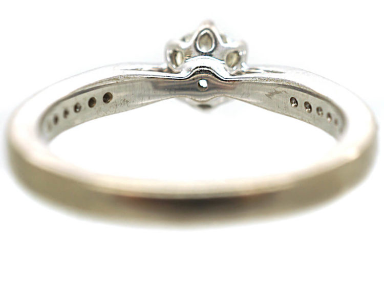 18ct White Gold Solitaire Diamond Ring with diamond Set Shoulders