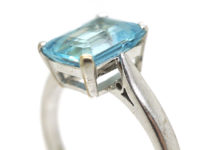 18ct White Gold Rectangular Aquamarine Ring